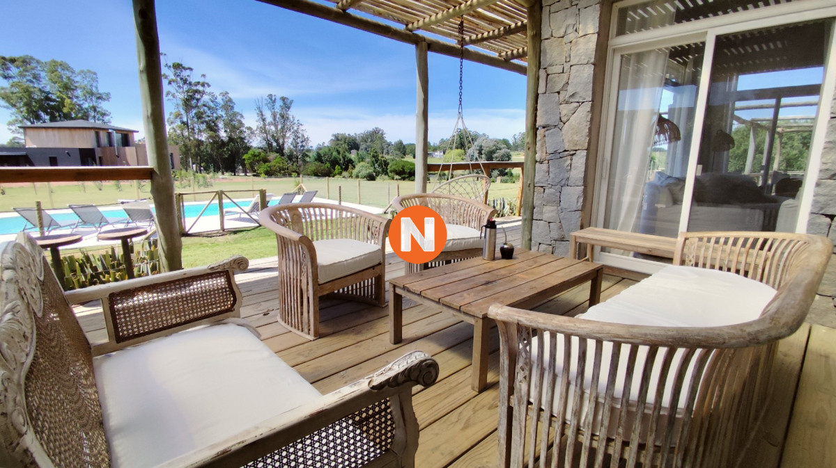 Casa Ref.217920 - Casa en Venta de muy buena construcción en El Quijote