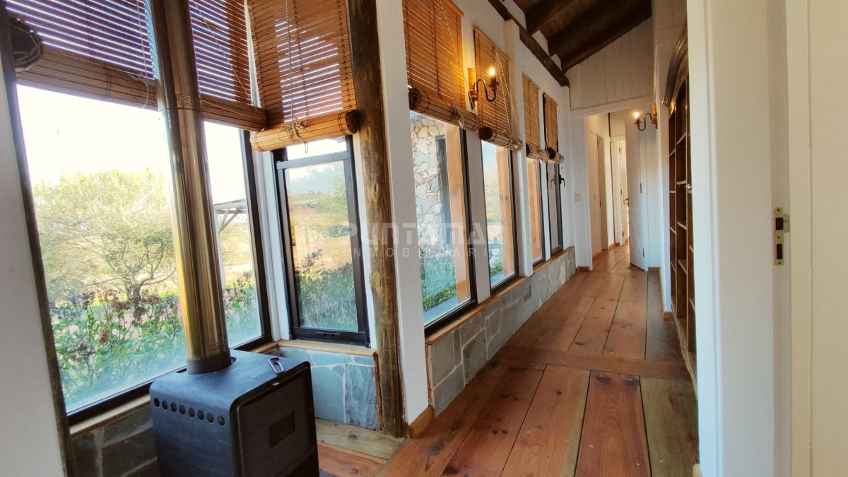 Casa ID.212313 - Venta de Excelente Propiedad en El Quijote Chacras