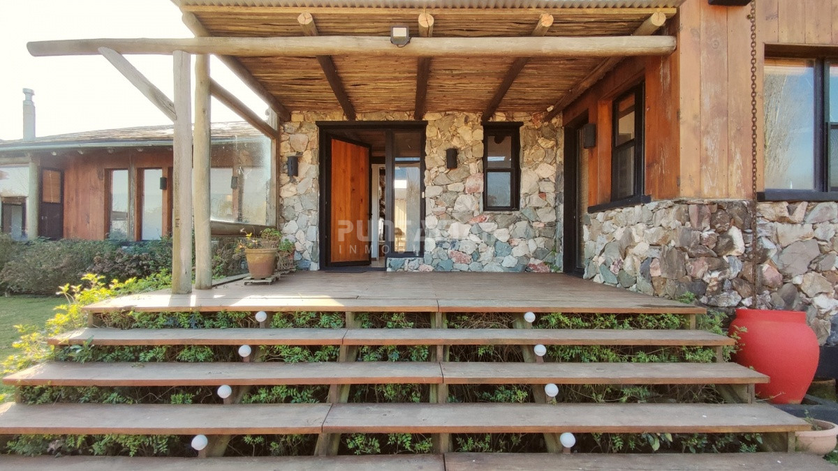 Casa ID.212313 - Venta de Excelente Propiedad en El Quijote Chacras