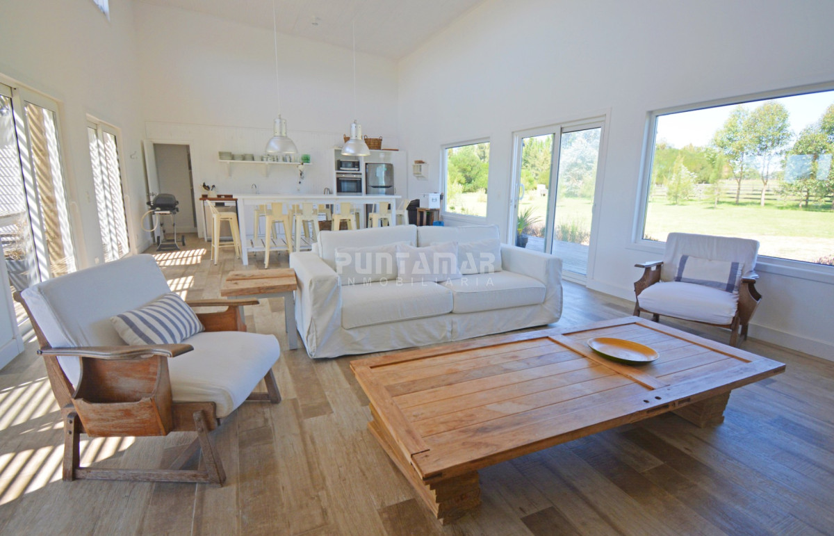 Casa ID.212315 - Cómoda y Luminosa Casa en Venta en El Quijote