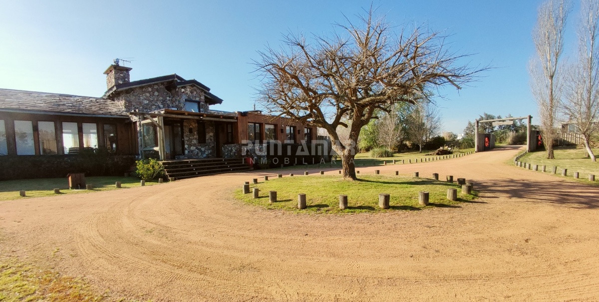 Casa ID.212313 - Venta de Excelente Propiedad en El Quijote Chacras