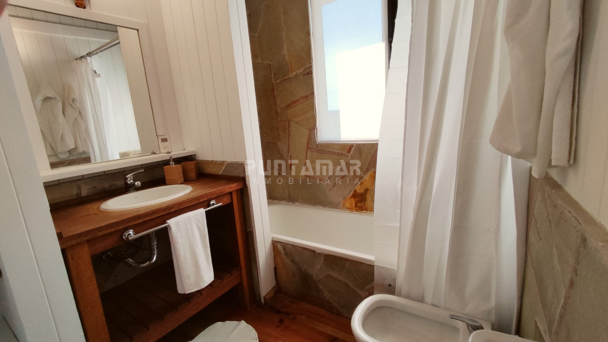 Casa ID.212313 - Venta de Excelente Propiedad en El Quijote Chacras