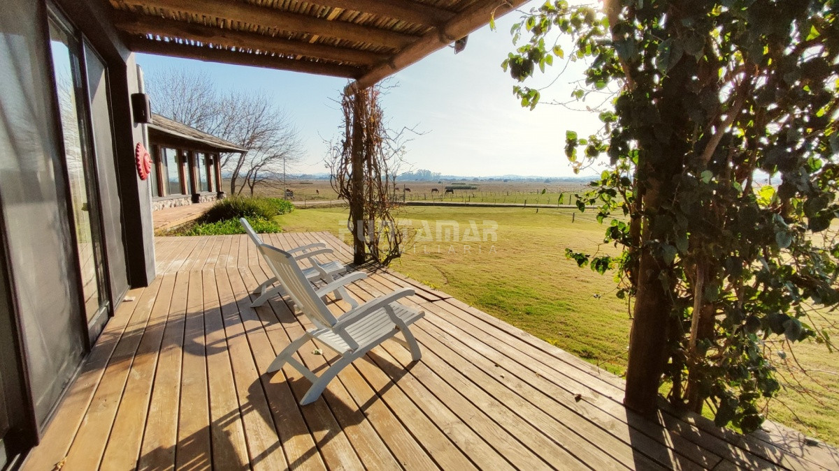 Casa ID.212313 - Venta de Excelente Propiedad en El Quijote Chacras