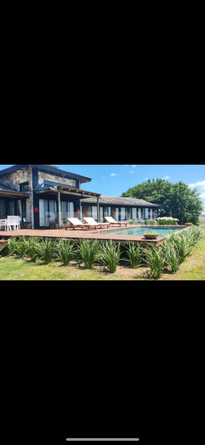 Casa ID.212313 - Venta de Excelente Propiedad en El Quijote Chacras