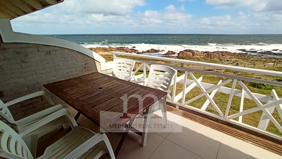 Apartamento ID.254 - Venta Espectacular Apartamento frente al Mar en Montoya