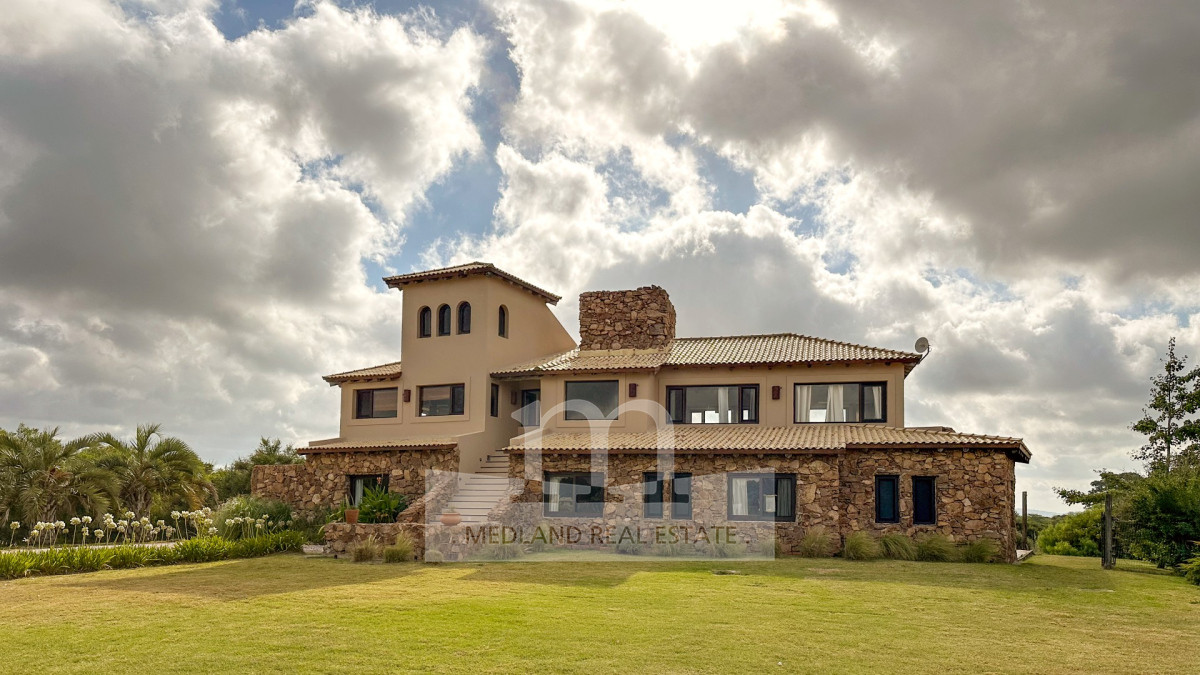 Casa ID.3 - Excelente casa en El Quijote Chacras Reserva Natural