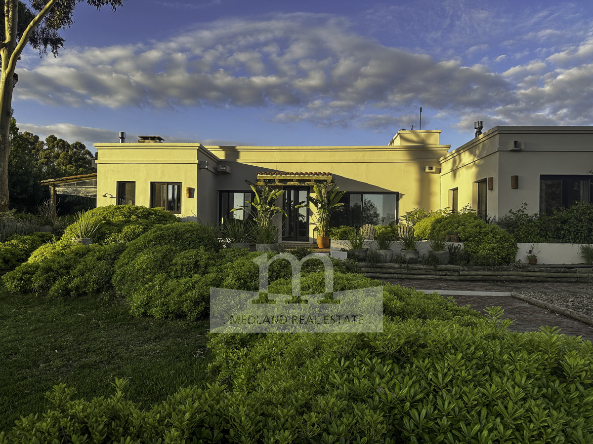 Casa ID.28 - Venta Excelente casa en El Quijote Chacras