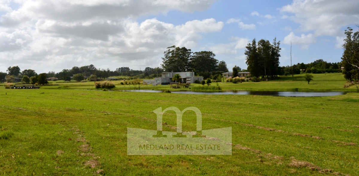 Terreno ID.285 - Hermoso Lote al Agua en El Quijote