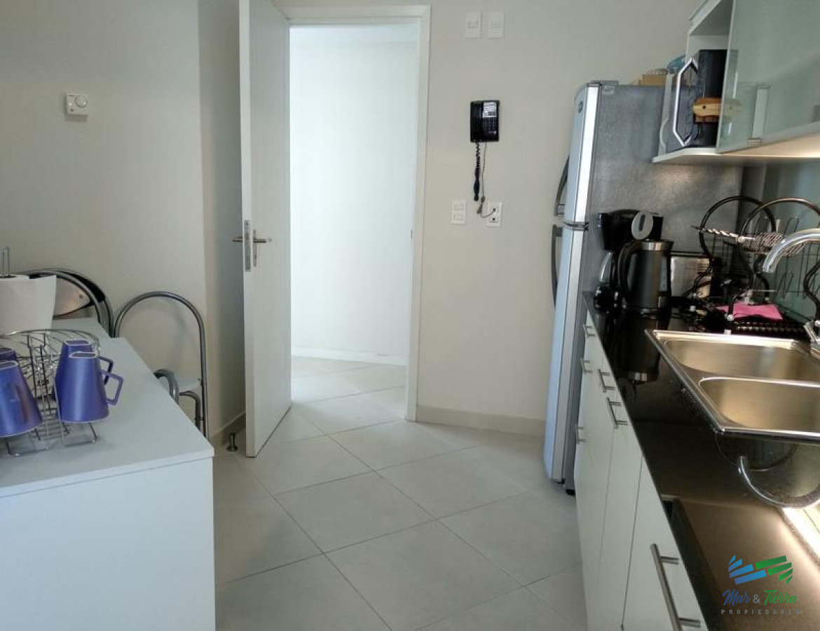 Apartamento ID.3716 - Alquilo por temporada apartamento 3 dormitorios con servicios, Punta del Este