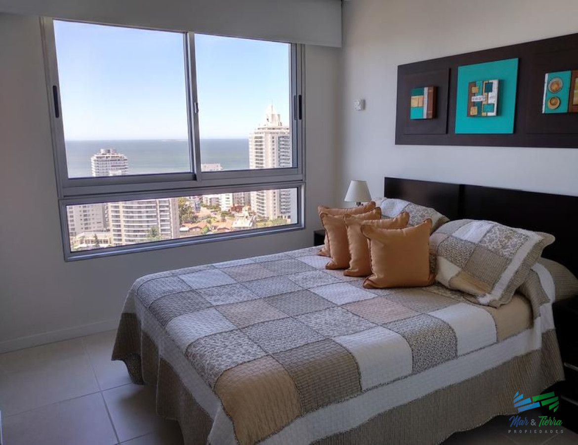 Apartamento ID.3716 - Alquilo por temporada apartamento 3 dormitorios con servicios, Punta del Este