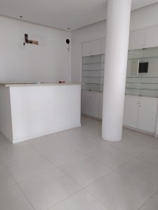 Local en Punta del Este, Puerto