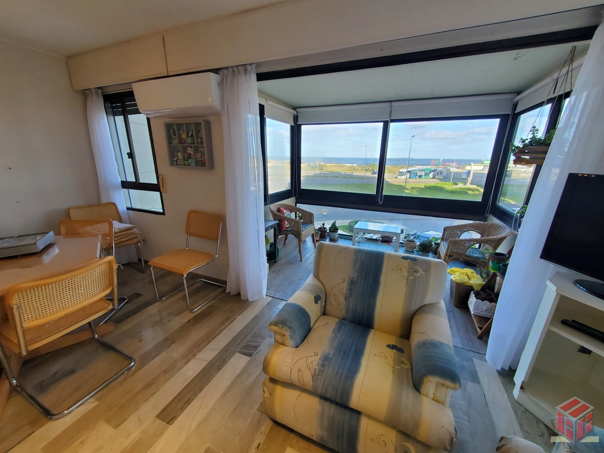 Apartamento ID.8891 - venta apto 1 dormitorio  con vista en la Brava Punta del Este 