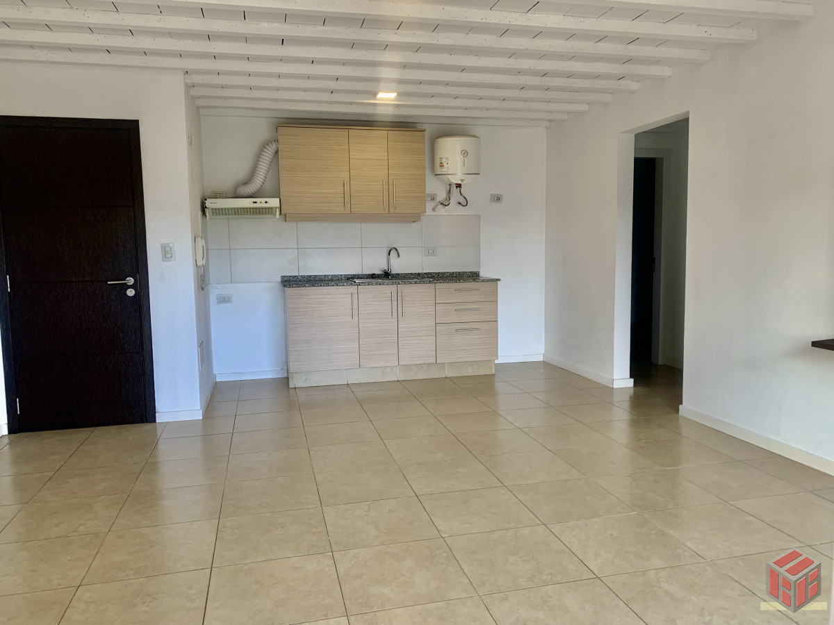 Apartamento ID.8345 - OPORTUNIDAD! APTO EN MALDONADO IDEAL RENTA
