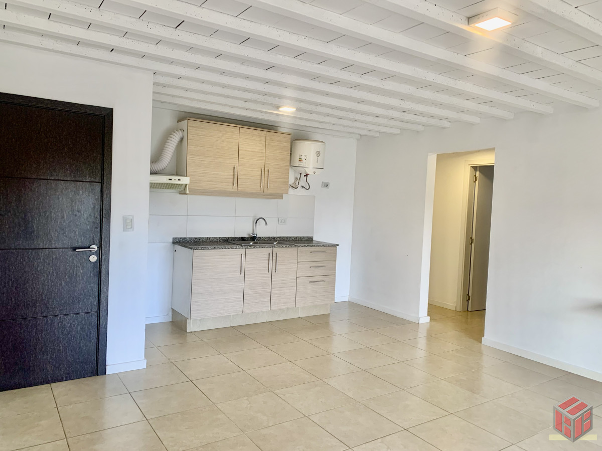 Apartamento ID.8345 - OPORTUNIDAD! APTO EN MALDONADO IDEAL RENTA