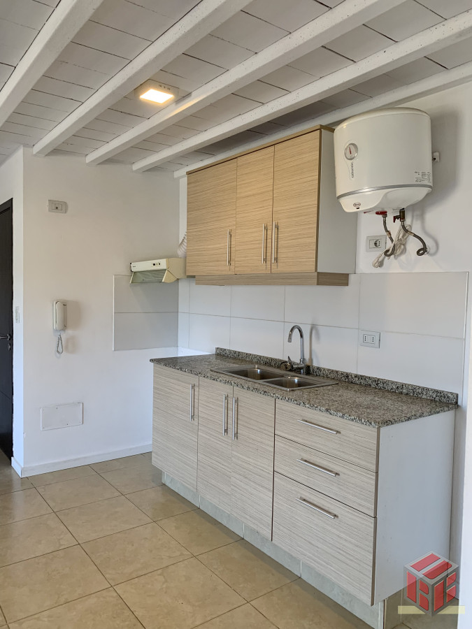 Apartamento ID.8345 - OPORTUNIDAD! APTO EN MALDONADO IDEAL RENTA