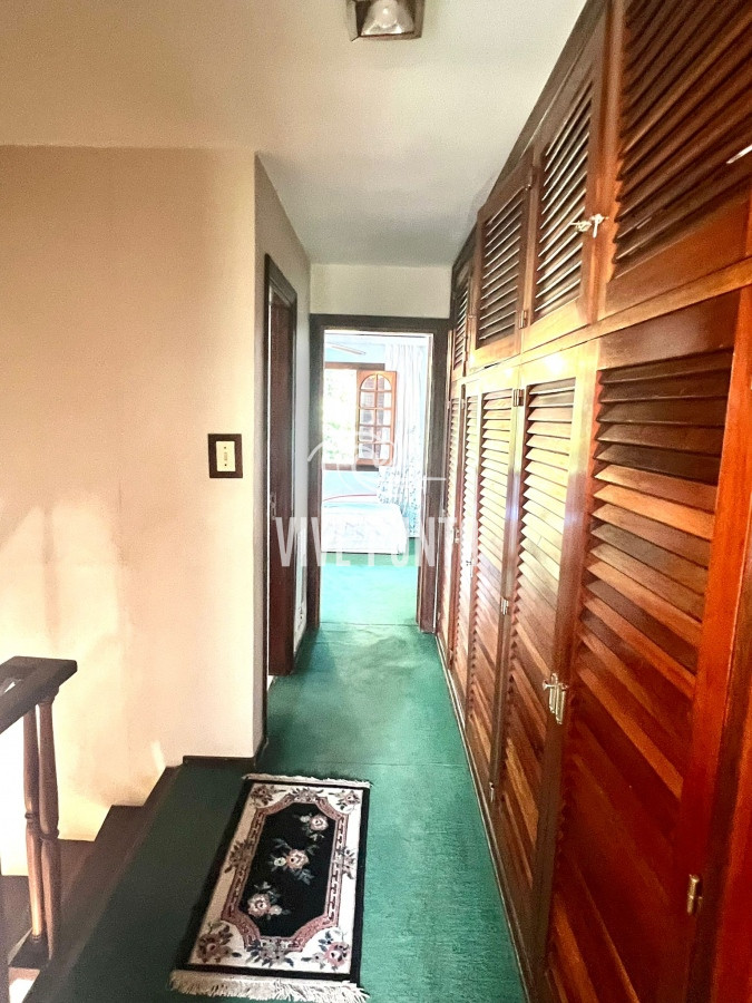 Casa ID.498 - Casa en venta sobre Av. Francia. 