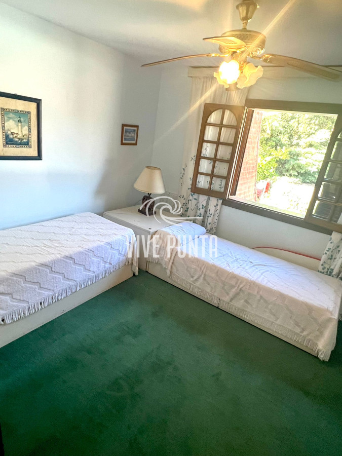 Casa ID.498 - Casa en venta sobre Av. Francia. 