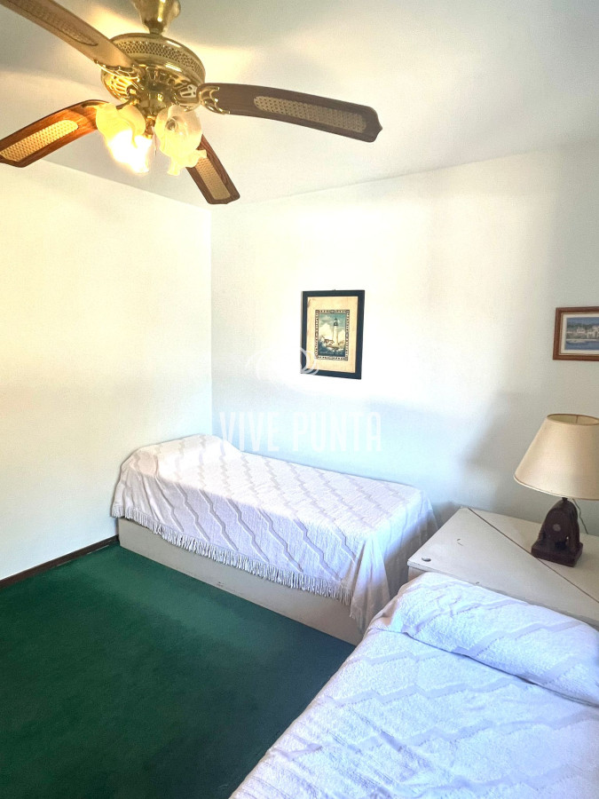 Casa ID.498 - Casa en venta sobre Av. Francia. 