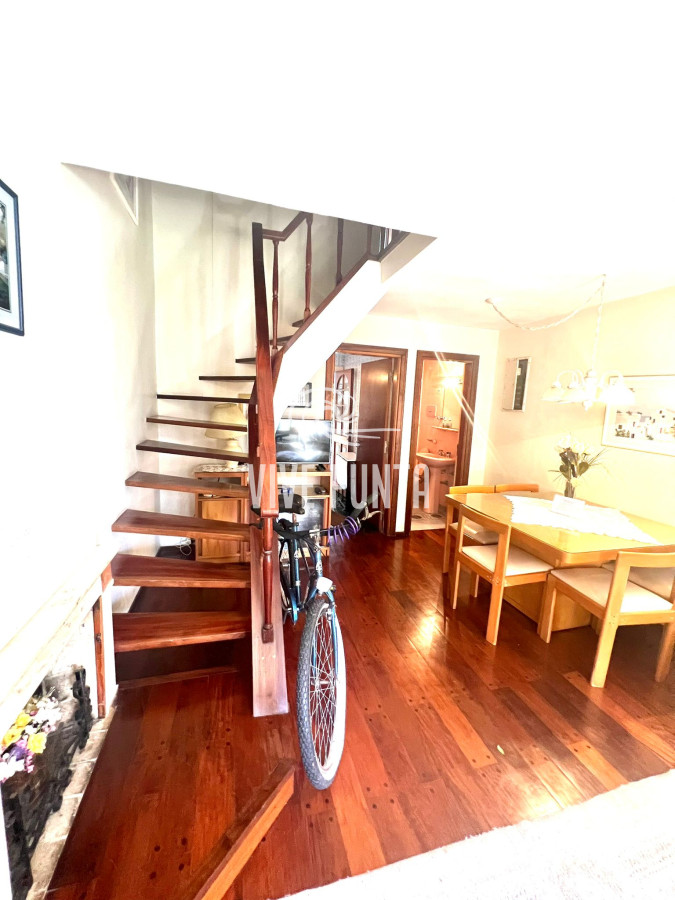 Casa ID.498 - Casa en venta sobre Av. Francia. 