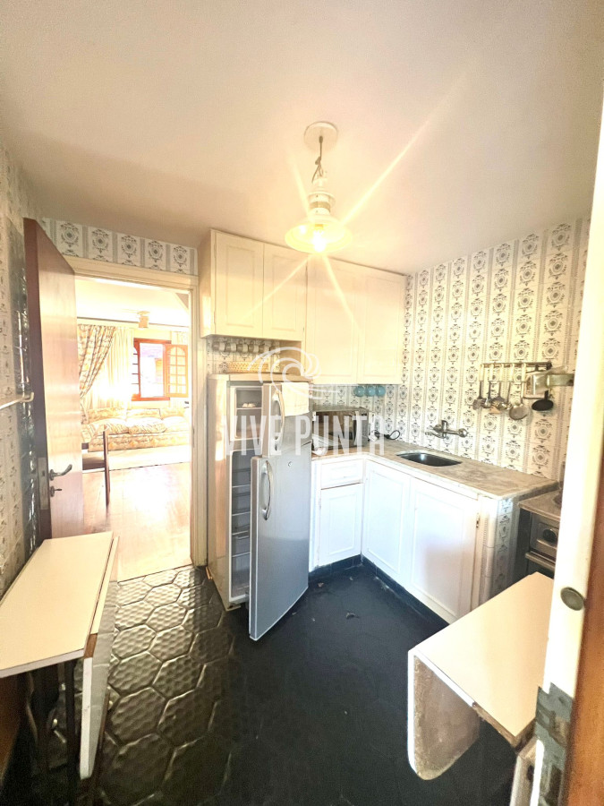 Casa ID.498 - Casa en venta sobre Av. Francia. 
