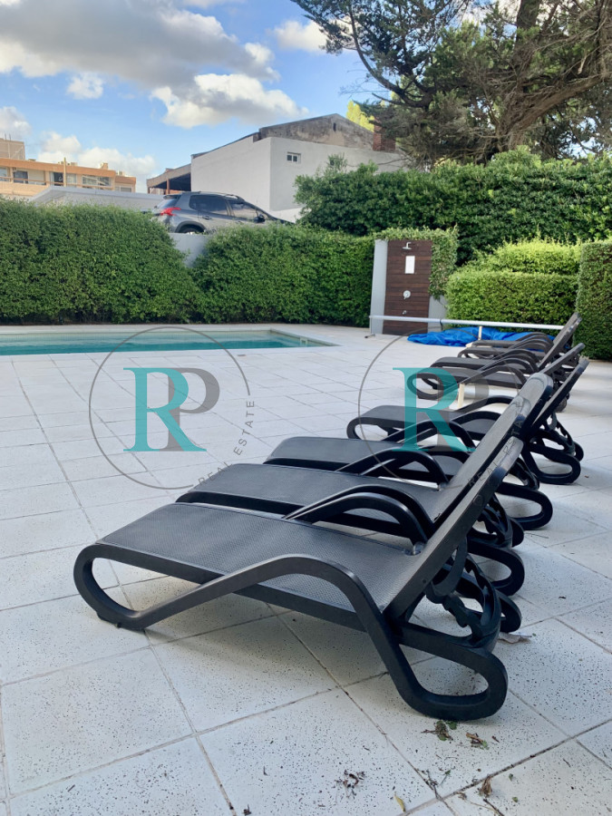 Apartamento ID.2769 - Venta apto 1 dormitorio Punta del Este con cochera Aidy Grill bajos gastos