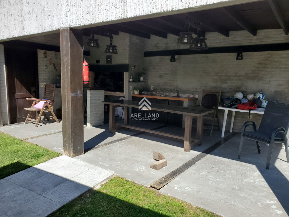 Casa ID.5444 - Venta casa 3 dormitorios 