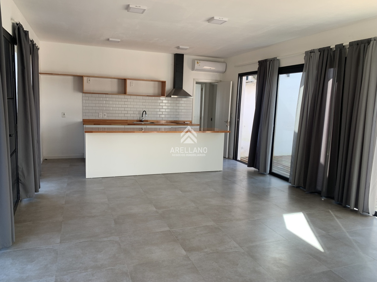Casa ID.1631 - VENTA CASA DE 2 DORMITORIOS EN PARQUE BURNETT