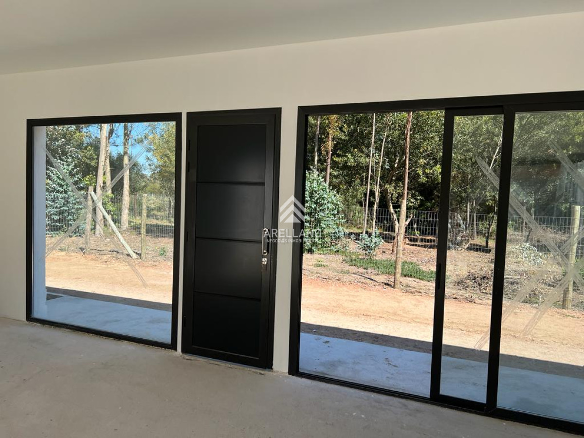 Casa ID.1631 - VENTA CASA DE 2 DORMITORIOS EN PARQUE BURNETT