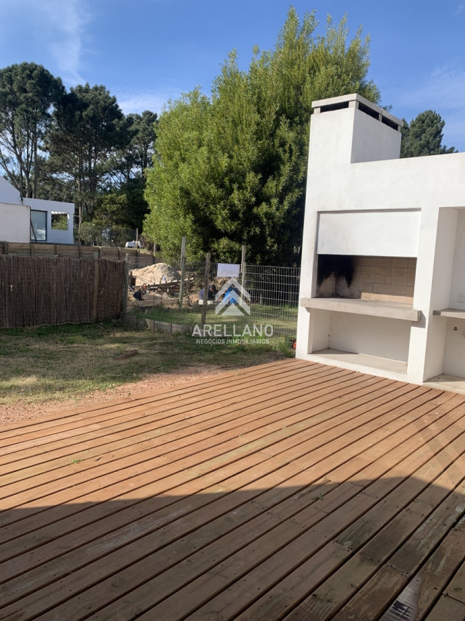Casa ID.1631 - VENTA CASA DE 2 DORMITORIOS EN PARQUE BURNETT
