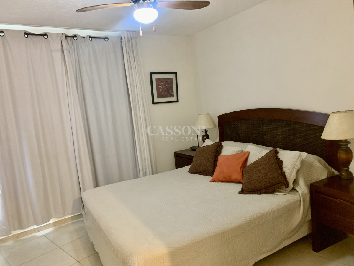 Apartamento ID.1037 - Muy lindo apartamento con todos los servicios a metros del mar y muy bajos gastos comunes.