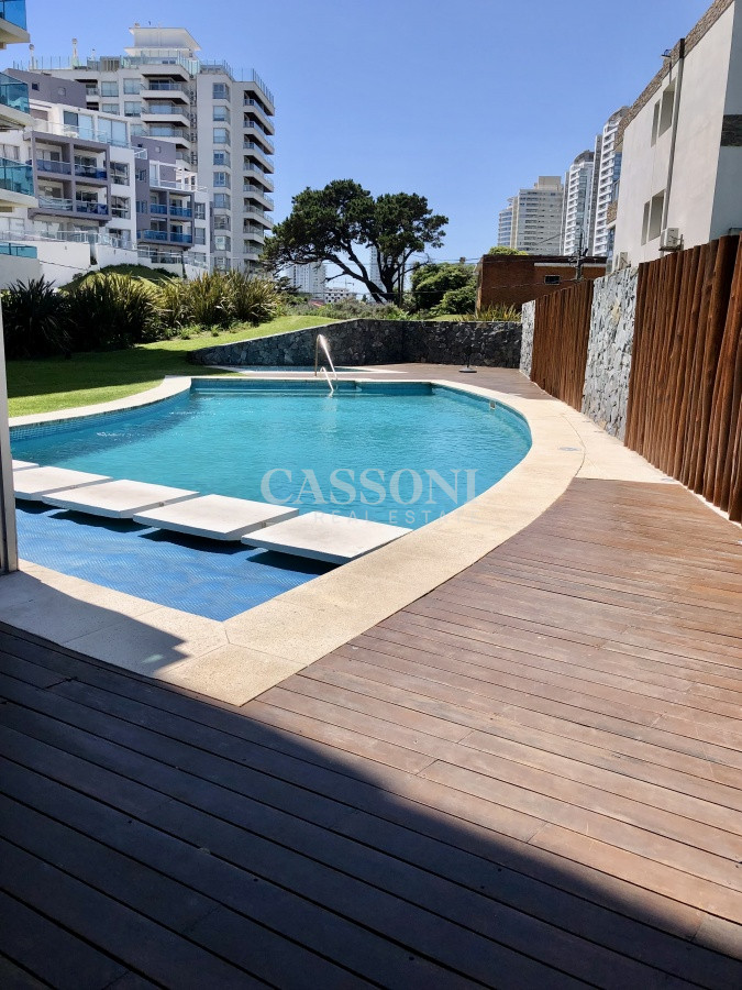 Apartamento ID.1037 - Muy lindo apartamento con todos los servicios a metros del mar y muy bajos gastos comunes.