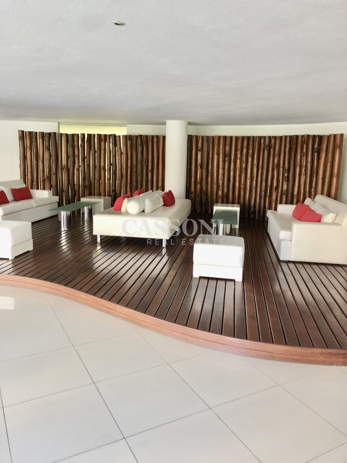 Apartamento ID.1037 - Muy lindo apartamento con todos los servicios a metros del mar y muy bajos gastos comunes.