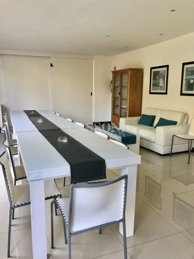 Apartamento ID.1037 - Muy lindo apartamento con todos los servicios a metros del mar y muy bajos gastos comunes.