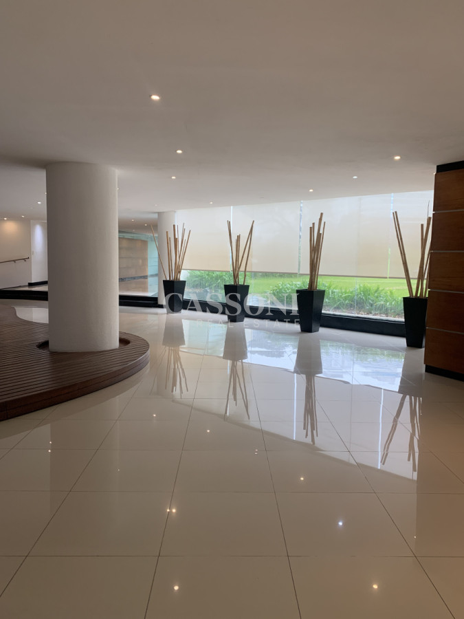 Apartamento ID.1037 - Muy lindo apartamento con todos los servicios a metros del mar y muy bajos gastos comunes.