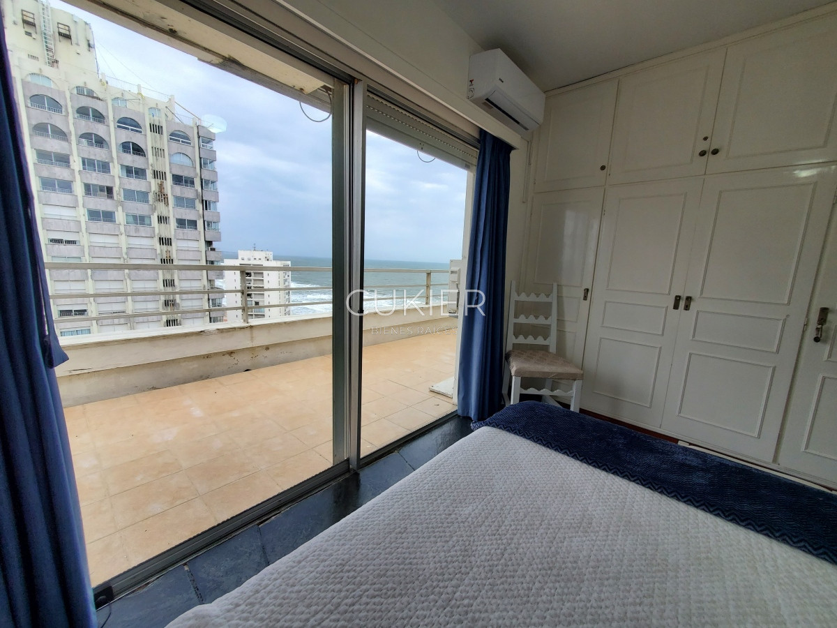 Apartamento ID.4103 - Penthouse con vista , 2 dormitorios y medio , 2 baños , Península  , Punta del Este 