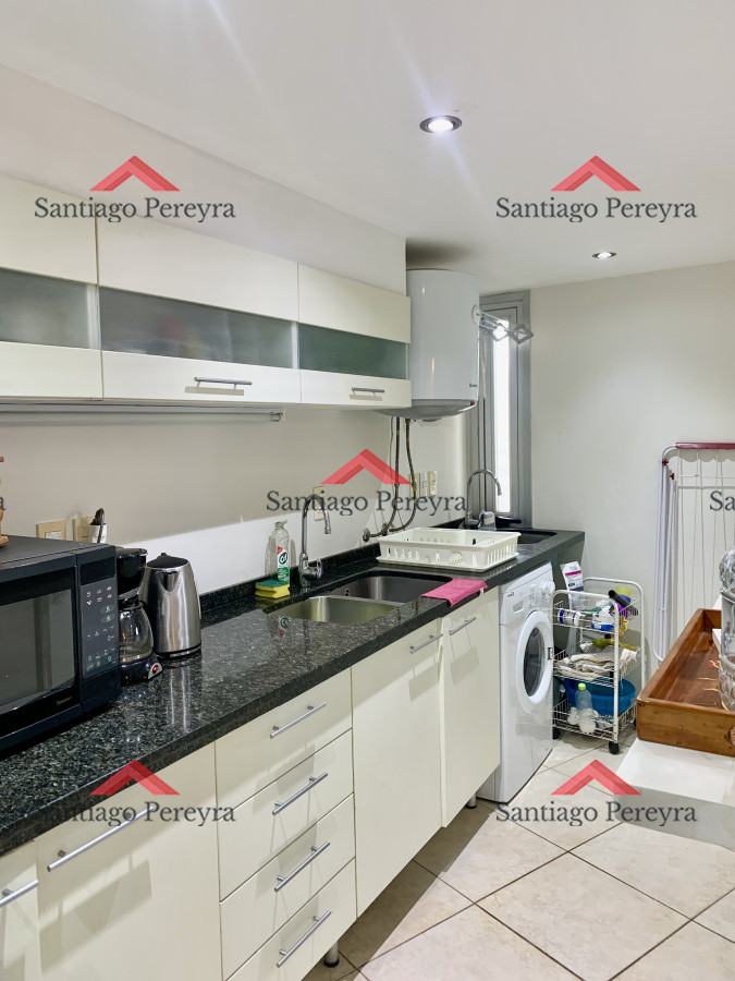 Apartamento ID.5736 - Muy lindo apartamento con todos los servicios a metros del mar y muy bajos gastos comunes