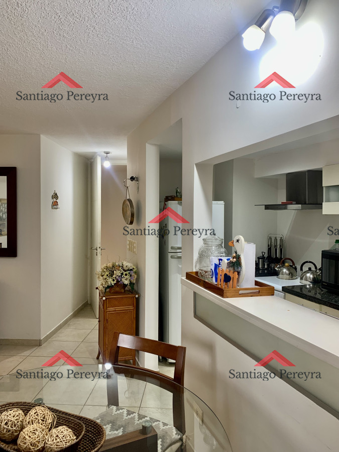 Apartamento ID.5736 - Muy lindo apartamento con todos los servicios a metros del mar y muy bajos gastos comunes