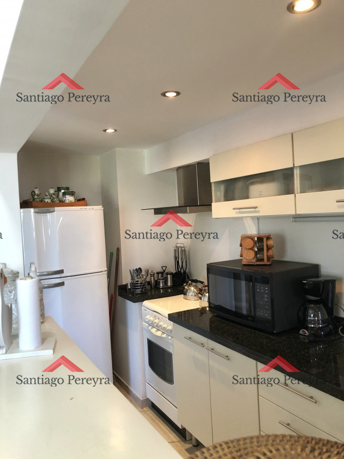 Apartamento ID.5736 - Muy lindo apartamento con todos los servicios a metros del mar y muy bajos gastos comunes