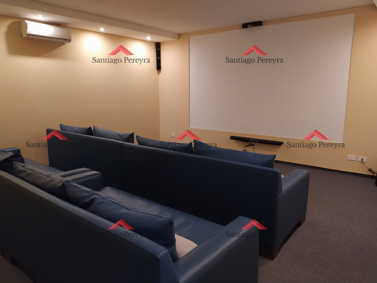 Apartamento ID.5736 - Muy lindo apartamento con todos los servicios a metros del mar y muy bajos gastos comunes