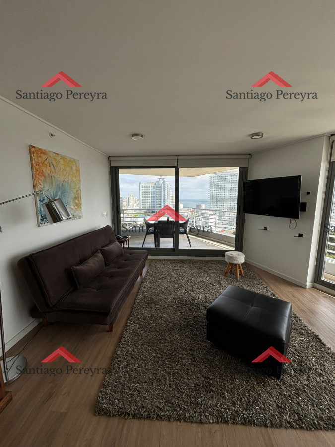 Apartamento ID.15866 - Apartamento en venta y alquiler temporal, Bv. Artigas.