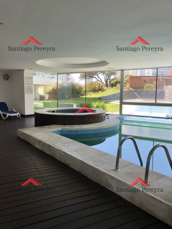 Apartamento ID.5736 - Muy lindo apartamento con todos los servicios a metros del mar y muy bajos gastos comunes