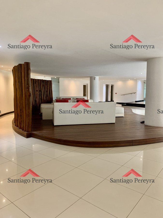 Apartamento ID.5736 - Muy lindo apartamento con todos los servicios a metros del mar y muy bajos gastos comunes