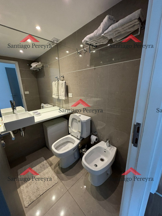 Apartamento ID.15866 - Apartamento en venta y alquiler temporal, Bv. Artigas.