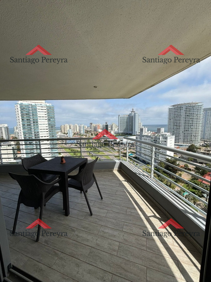 Apartamento ID.15866 - Apartamento en venta y alquiler temporal, Bv. Artigas.
