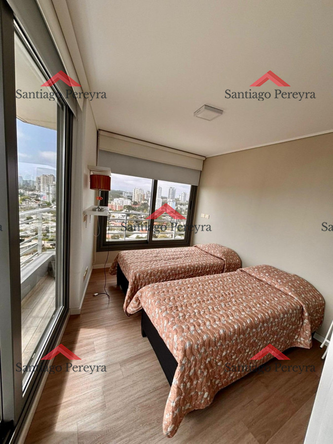 Apartamento ID.15866 - Apartamento en venta y alquiler temporal, Bv. Artigas.