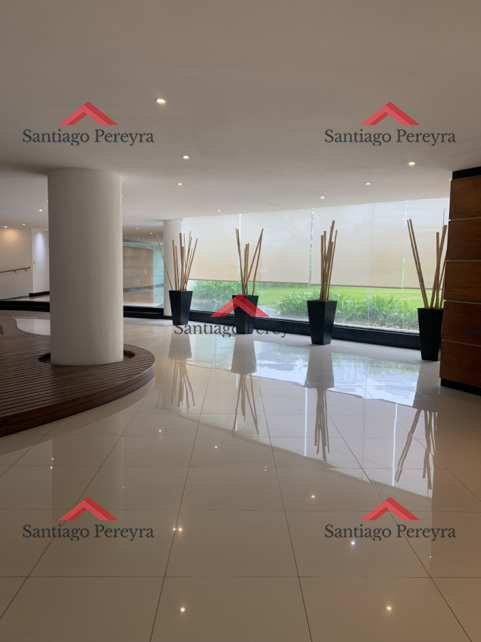 Apartamento ID.5736 - Muy lindo apartamento con todos los servicios a metros del mar y muy bajos gastos comunes