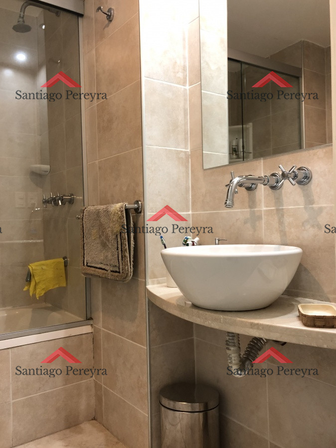 Apartamento ID.5736 - Muy lindo apartamento con todos los servicios a metros del mar y muy bajos gastos comunes