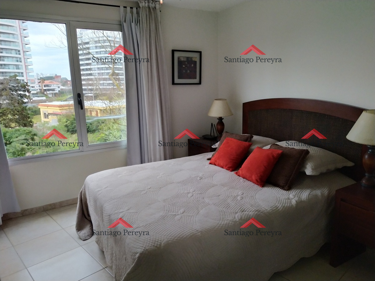 Apartamento ID.5736 - Muy lindo apartamento con todos los servicios a metros del mar y muy bajos gastos comunes