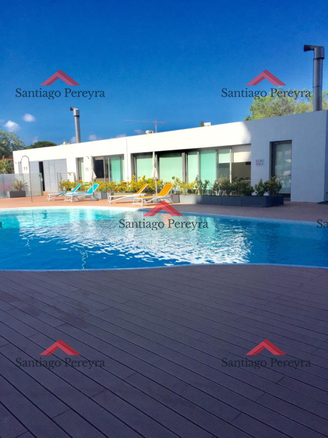 Apartamento ID.15866 - Apartamento en venta y alquiler temporal, Bv. Artigas.
