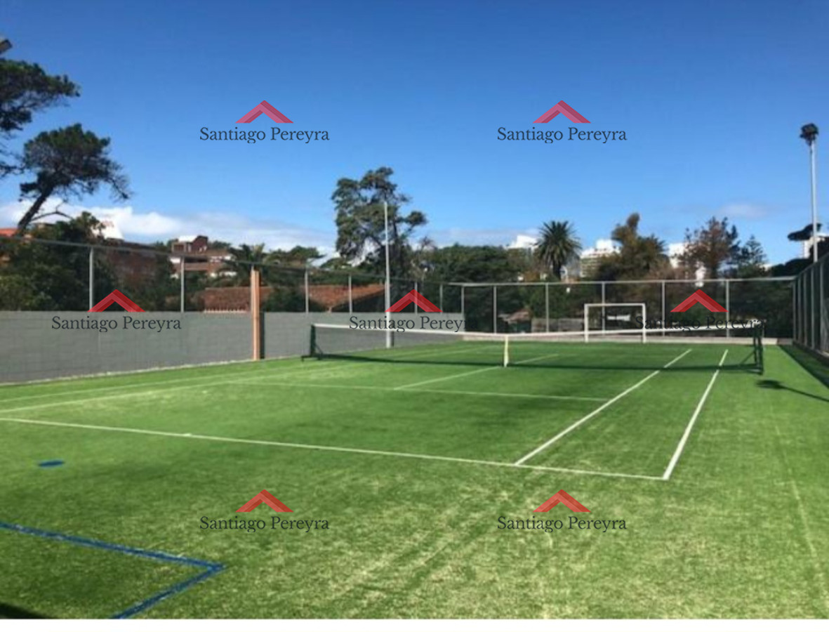 Apartamento ID.15866 - Apartamento en venta y alquiler temporal, Bv. Artigas.